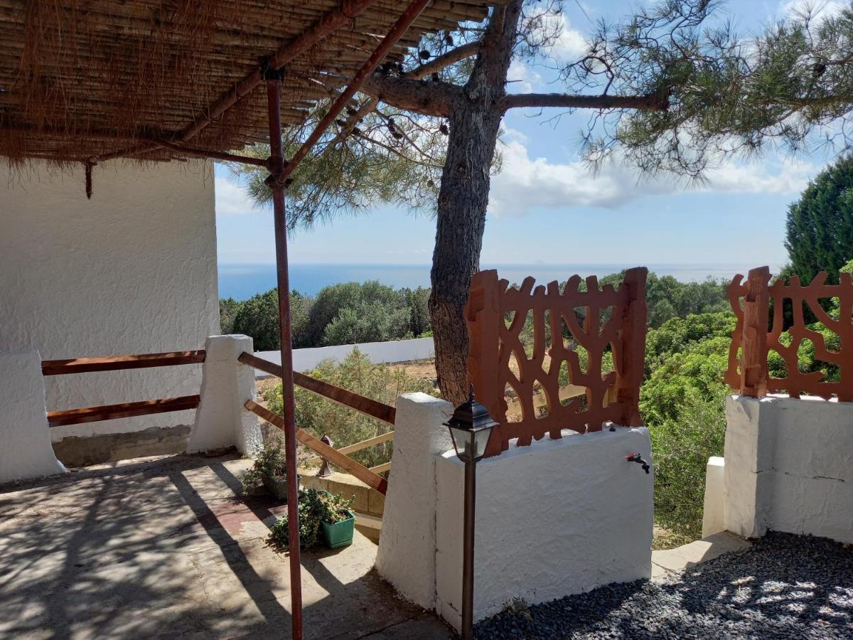 Apartments Casa Vacanze Porto Pino Exterior photo