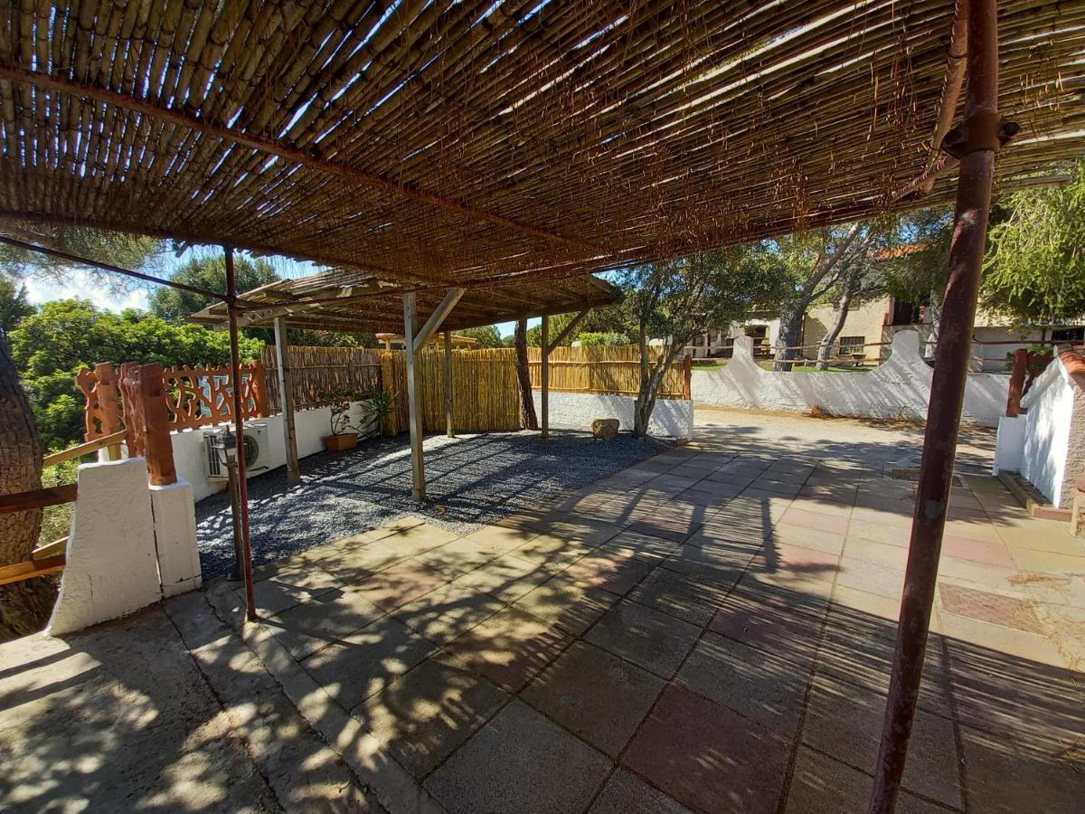 Apartments Casa Vacanze Porto Pino Exterior photo